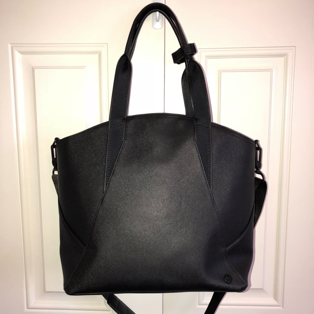 Lululemon bag